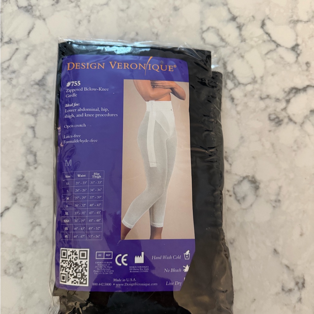 Design Veronique 755 Compression Garment  Black M